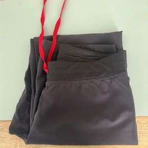 Figs scrub pants, Livingston style, size small. Great condition.